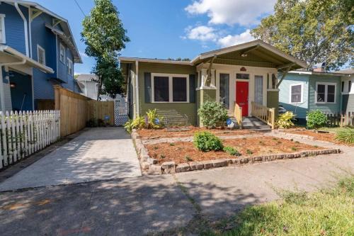 Marlyville - Fontainebleau House | The Nelson House Unbeatable Location