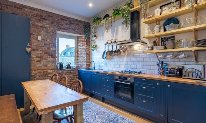 Inverness City Centre Apartment | The Nessting Place