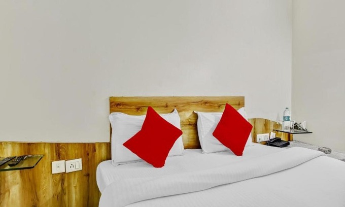 Karol Bagh Hotel | The New Anand Near Karol Bagh Metro Station
