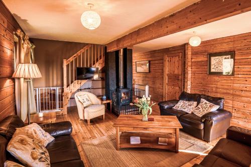 Skirling Ski Chalet | The New Farmhouse