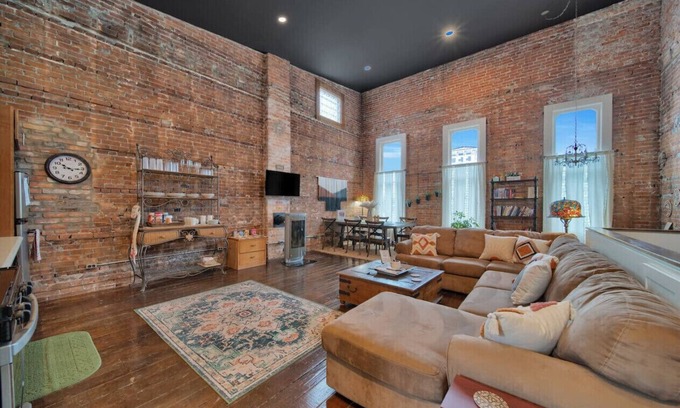 Lexington Apartment | The Noble Loft in Downtown Lexington!