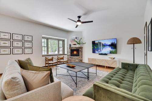 Pocono Lake House | The Oasis at Arrowhead