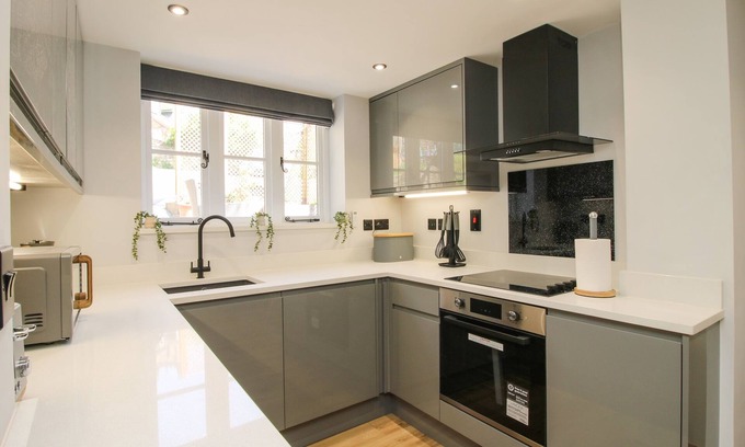 Coalbrookdale Cottage | The Office