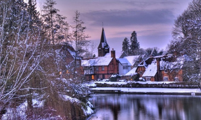 Wallingford House | The Old Barn, Organic Residence, secret private seating area under Italian trees