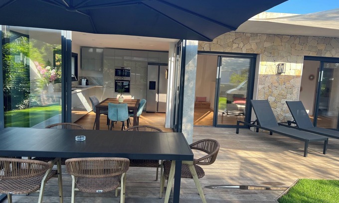 Mougins House | The olive house