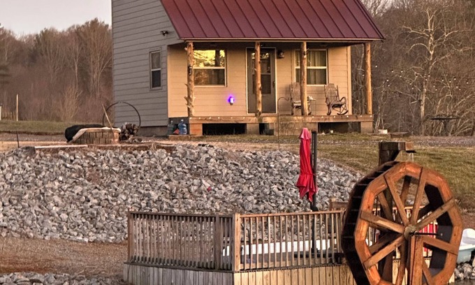 Hamptonville Cabin | The Orchard Cabin – cozy retreat among apple trees