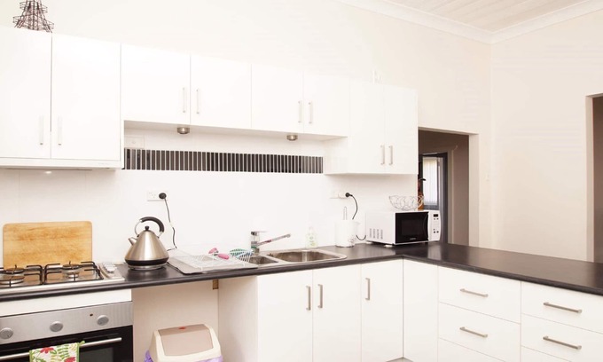 Armidale House | The Palace on Dumaresq