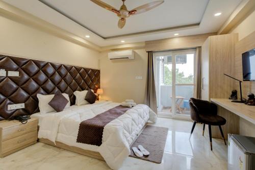 Sector 51 Apartment | The Paras Studio Serviced Apartments