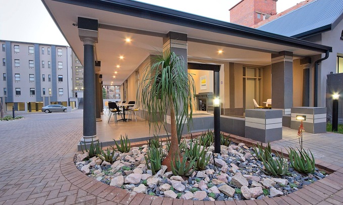 Pretoria Central Business District Hotel | The Park Lodge Hotel