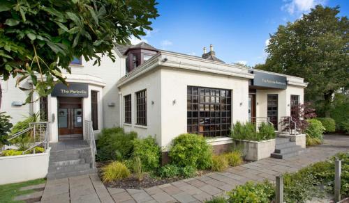 Blantyre Hotel | The Parkville Hotel