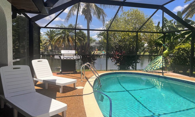 Fort Myers House | The Peacock House