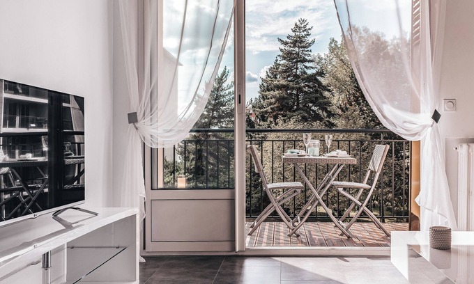 Annecy Apartment | The Pearl of the Alps