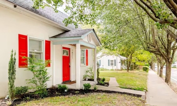 Bolivar House | The Penny Postcard Historic House
