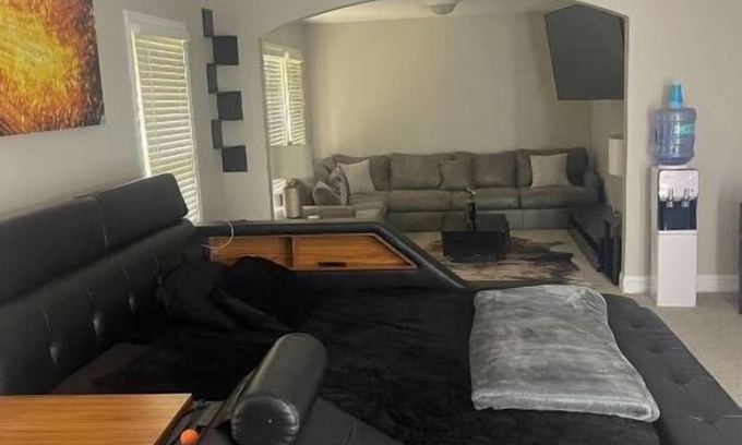Lawrenceville House | The Perfect Home Away From Home Relaxed And Friendly.