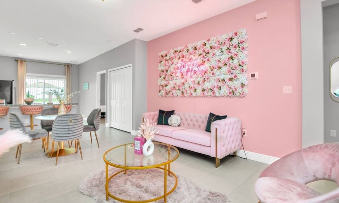 Poinciana House | The Pink Haven, Stylish 3BR/2BA duplex home perfect for groups and girls trip!