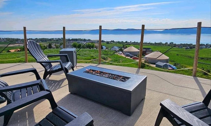 Garden City House | The Pioneer-COMFORT!-Private gated community-BEACH CLOSE!