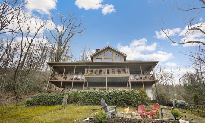 Banner Elk House | The Pointe at North View