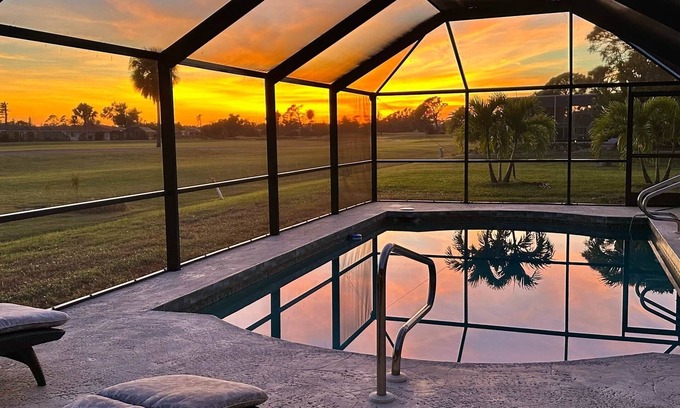 Oakland Hills House | The Poolside Paradise