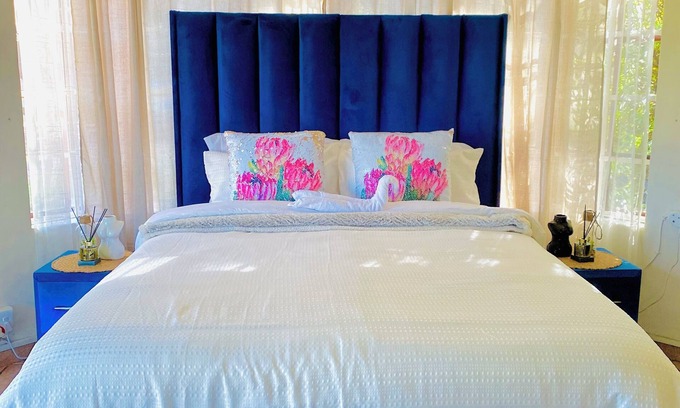 Ekurhuleni Bed & Breakfast | The Q’s Guest suite