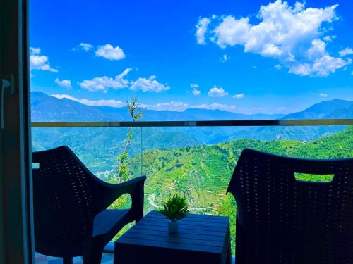 Gajwel Hotel | The Raarees Mist Resort, Munnar - Nested in Nature's Lap