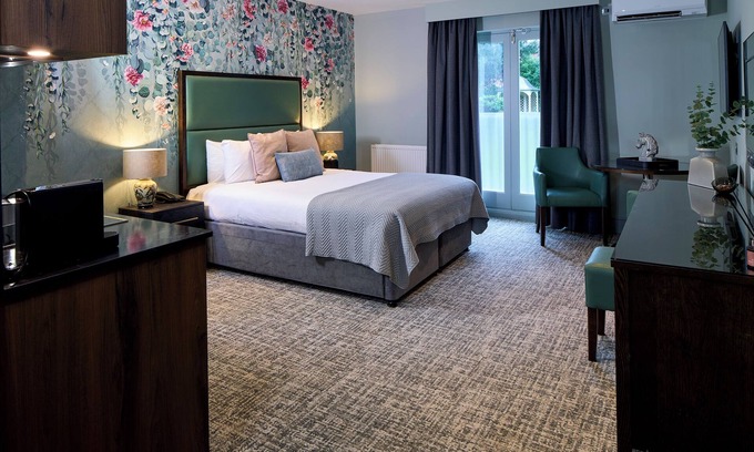 Guildford Apartment | The Residence at the Mandolay