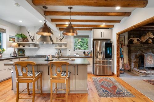Grand Lake House | The River House home