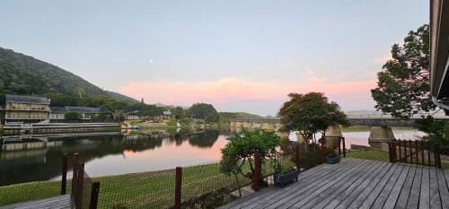 Wilderness House | The River Pirate