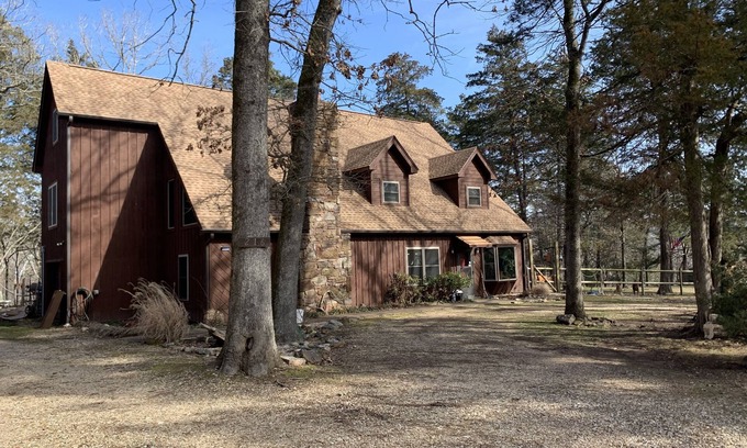 Scraper House | The River’s Edge-whole house