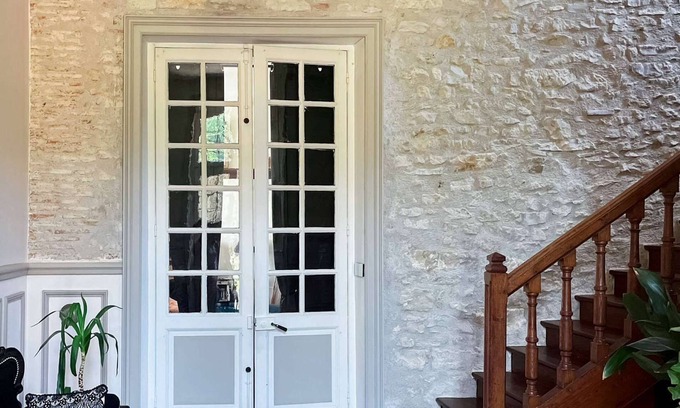 Arcomps House | The Rooms of Vilmorais - Violette Prince