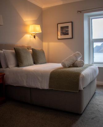 Achachork Hotel | The Rosedale Hotel & Restaurant