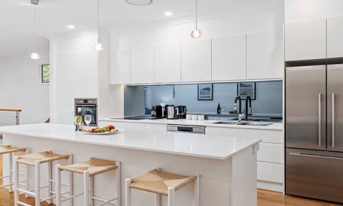 Avoca Beach House | The Round House - Avoca Beach