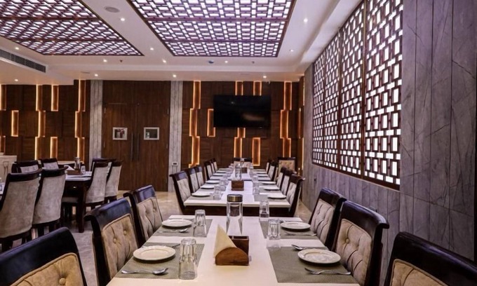 Gomti Nagar Hotel | The Royal Legacy