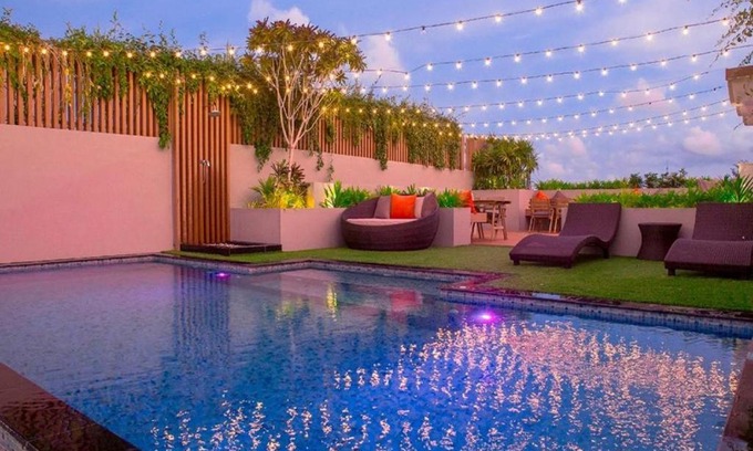 Talat Nuea Hotel | The Royal P Phuket - SHA Plus