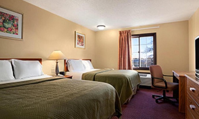 Muscatine Hotel | The Sage Hotel