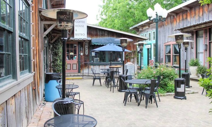 Salado Apartment | The Salado Inn Orgain Suite