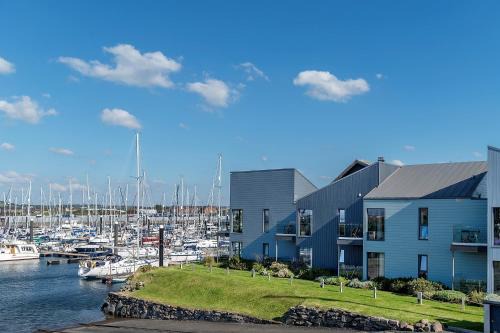 Troon Hotel | The Salt Lodge