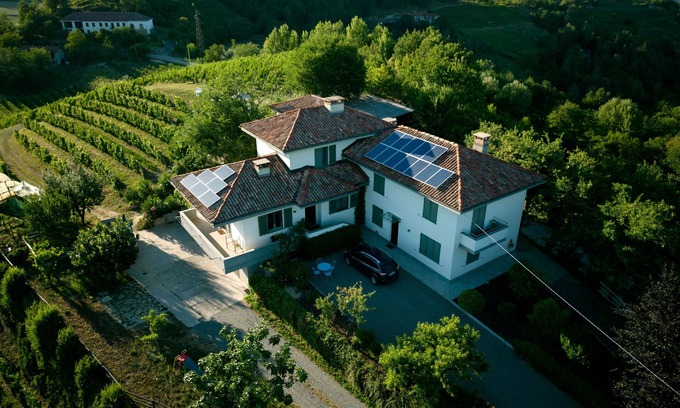 Cassinasco House | THE SEGNAVENTO on holiday where the Monferrato meets the Langa