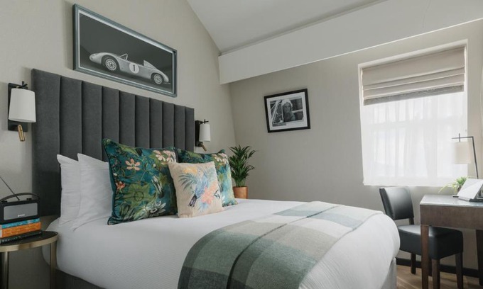 South Richmond Hotel | The Selwyn, Richmond