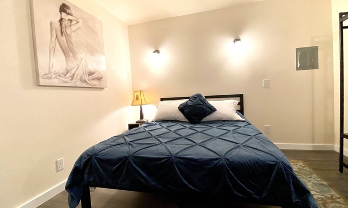 Alderwood Manor Apartment | The Sever: Studio Guest Suite