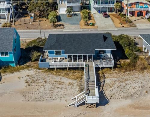 Surf City House | The Shark and the Seahorse