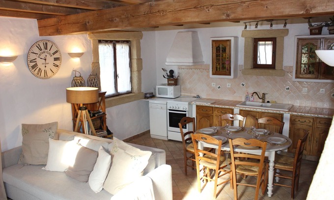 Mirabel-aux-Baronnies House | The shed in the olive trees, indoor heated swimming pool 5 minutes from Nyons