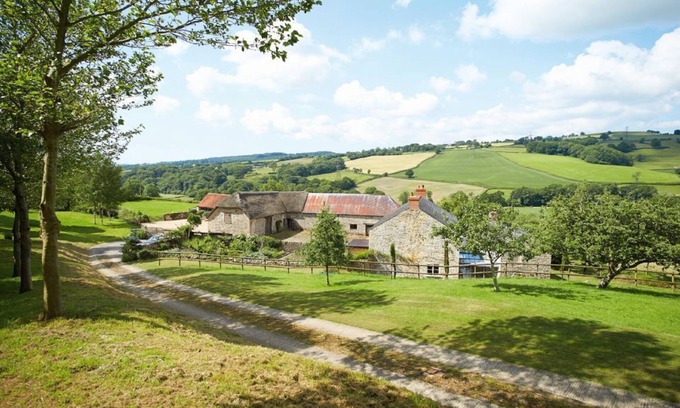 Axminster House | The Shippen, Perched in an elevated position within the Blackdown Hills National Landscape