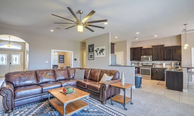 Alamogordo House | The Shiprock House