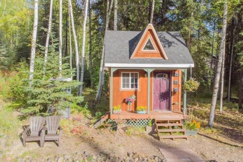 College House | The Skarland Trail Cabin