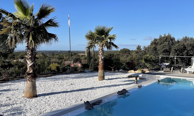 Quartier des Espesses Villa | The sky over nimes
