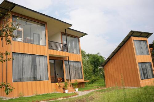 Gunehr Hotel | The Solace Bir