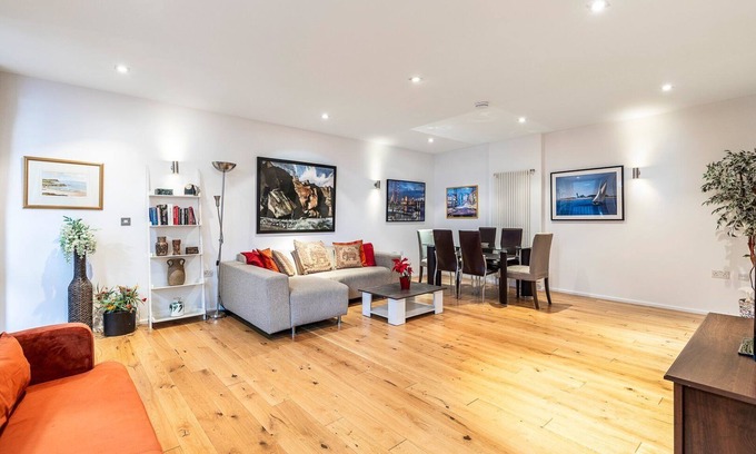 Spitalfields Apartment | The Spaceworks: Stylish Flat Near Shoreditch