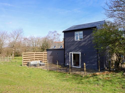 Mold House | The Stables