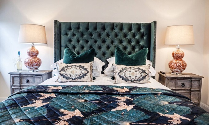 Salhouse Hotel | The Stag