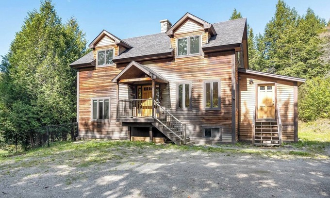 Eden House | The Stargazing Mermaid, your waypoint for adventure!